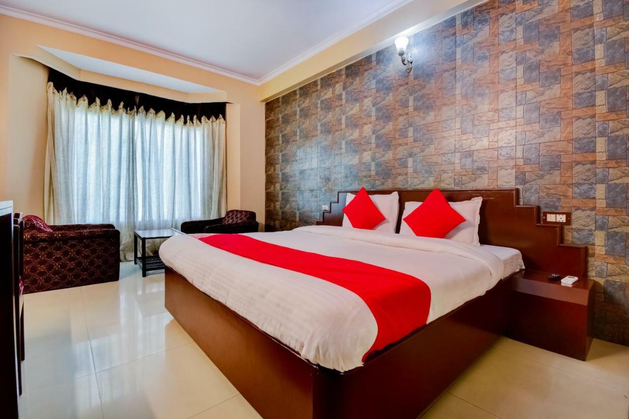 Oyo 18814 Hotel Maya International Джайпур Екстериор снимка